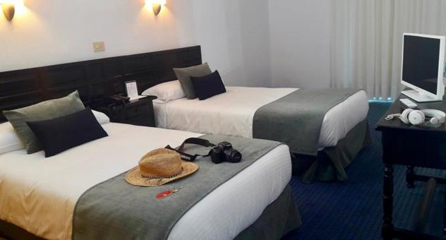 Hostal Andrea Madrid Dış mekan fotoğraf
