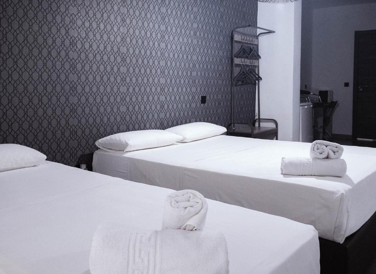 Hostal Andrea Madrid Dış mekan fotoğraf