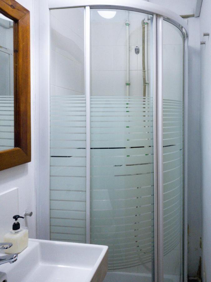 Hostal Andrea Madrid Dış mekan fotoğraf