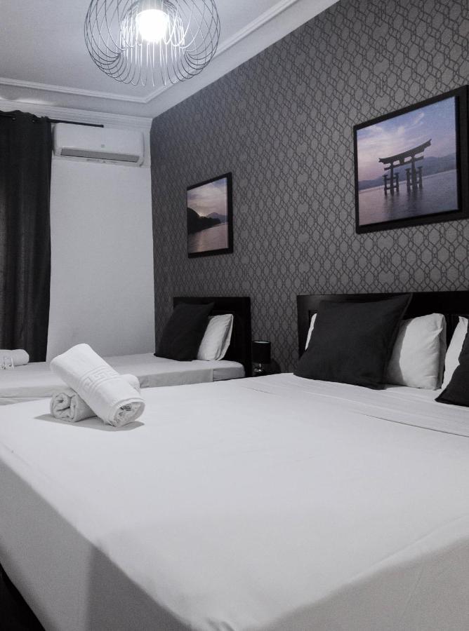 Hostal Andrea Madrid Dış mekan fotoğraf
